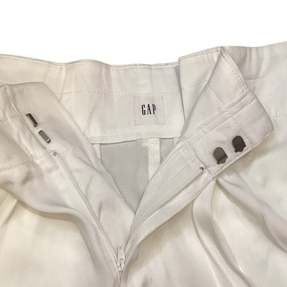 GAP Drapey High Rise Silky Dress Shorts, Snowflake Milk White Rayon Size 16 NWT - Picture 10 of 12